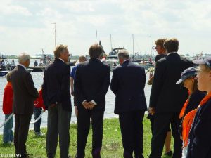 Sneekweek, woensdag – Bezoek koningin Beatrix 2 – foto 7 van 25