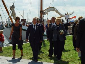 Sneekweek, woensdag – Bezoek koningin Beatrix 2 – foto 9 van 25