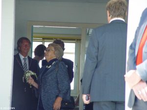 Sneekweek, woensdag – Bezoek koningin Beatrix 2 – foto 10 van 25