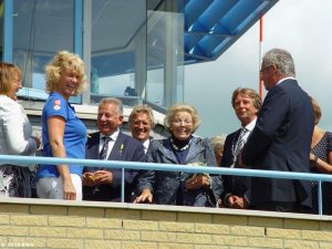 Sneekweek, woensdag – Bezoek koningin Beatrix 2 – foto 20 van 25