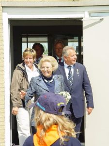 Sneekweek, woensdag – Bezoek koningin Beatrix 2 – foto 21 van 25