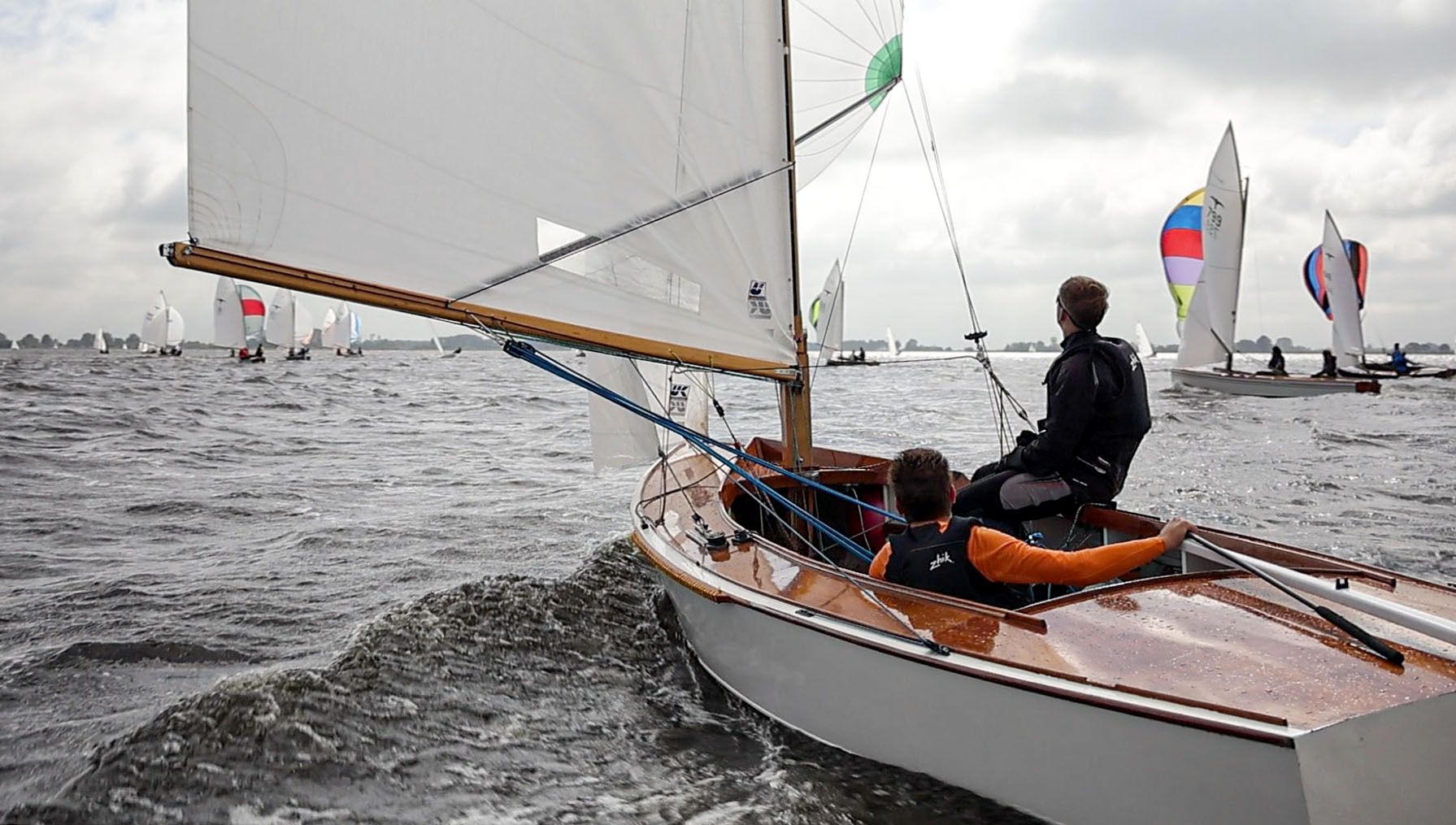Valken openen de dag tijdens Kleine Sneekweek