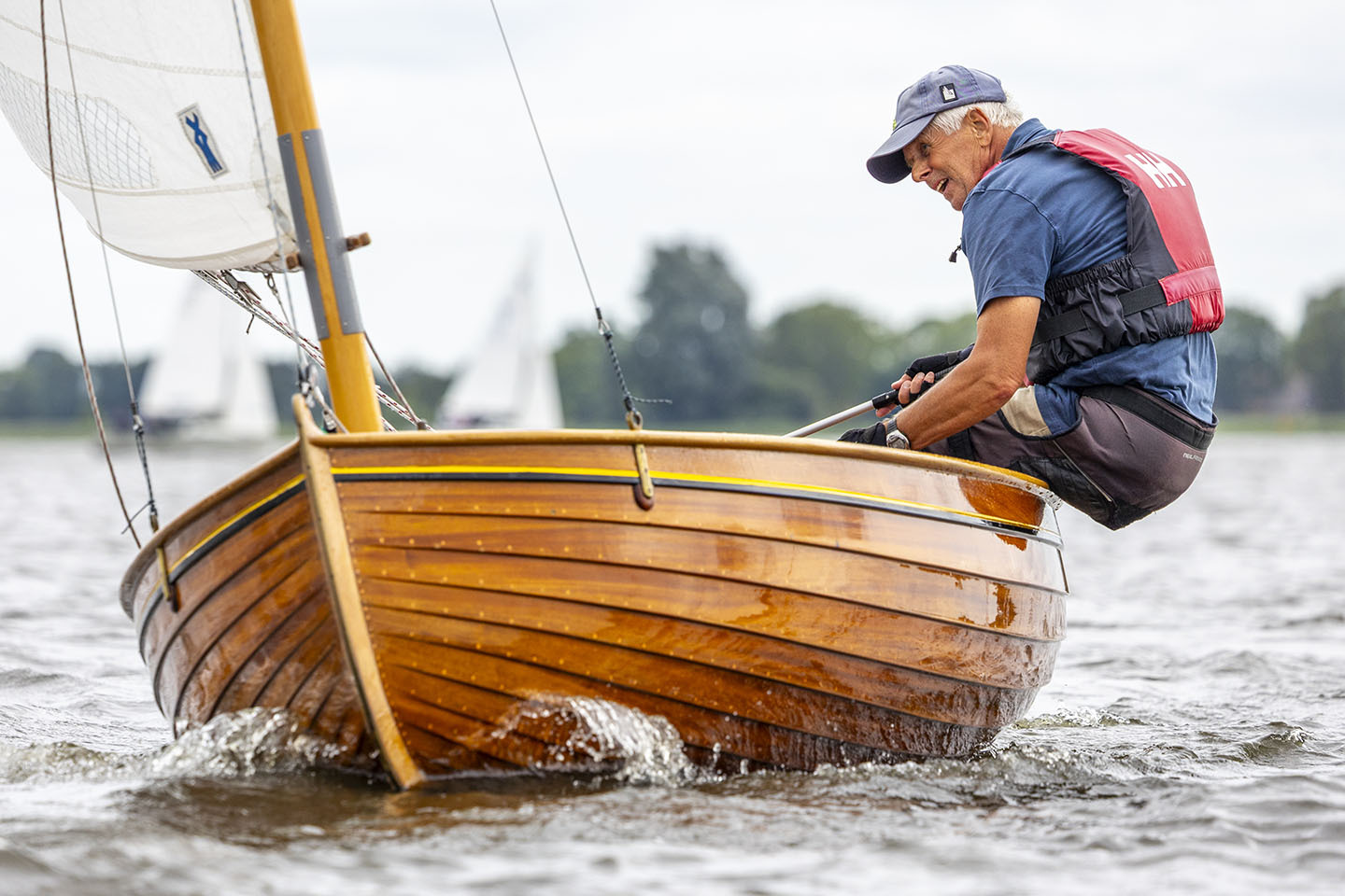 Familiestrijd op het water in de Sneekweek