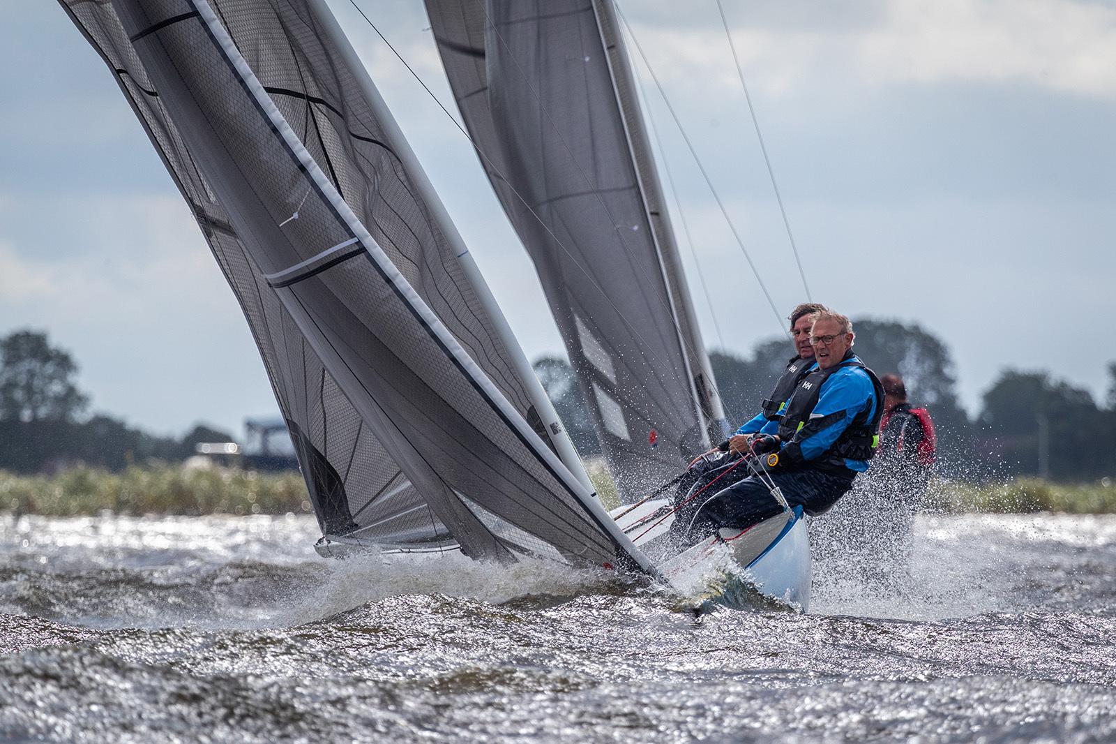 Een pittige dag met vlagen van meer dan 30 knopen wind