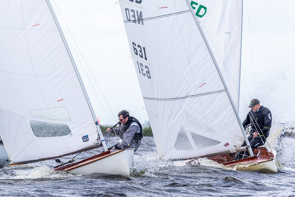 Een pittige dag met veel wind waarbij 11 klassen van start zijn gegaan