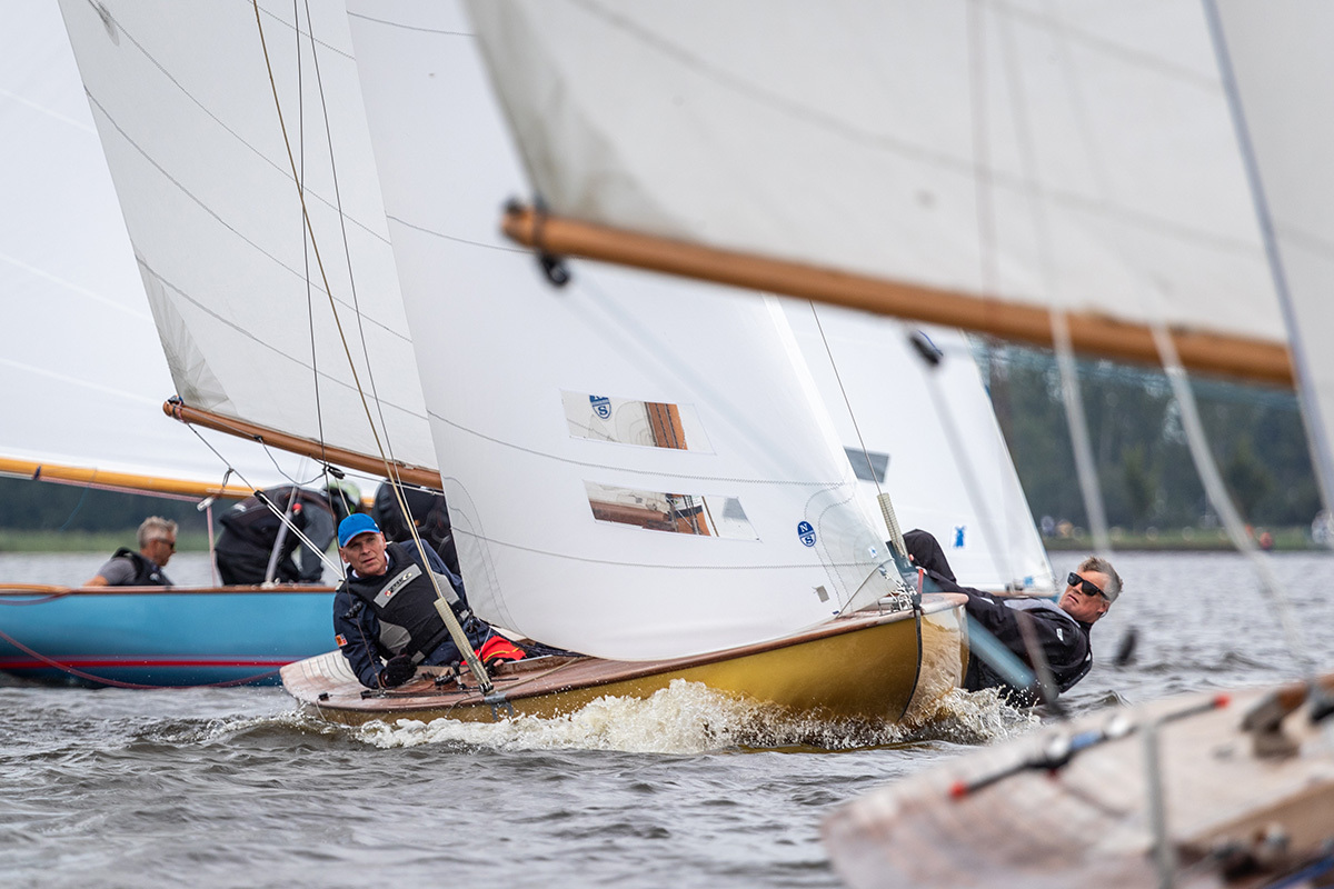 De 86ste Sneekweek probleemloos van start gegaan ondanks weersvoorspelling